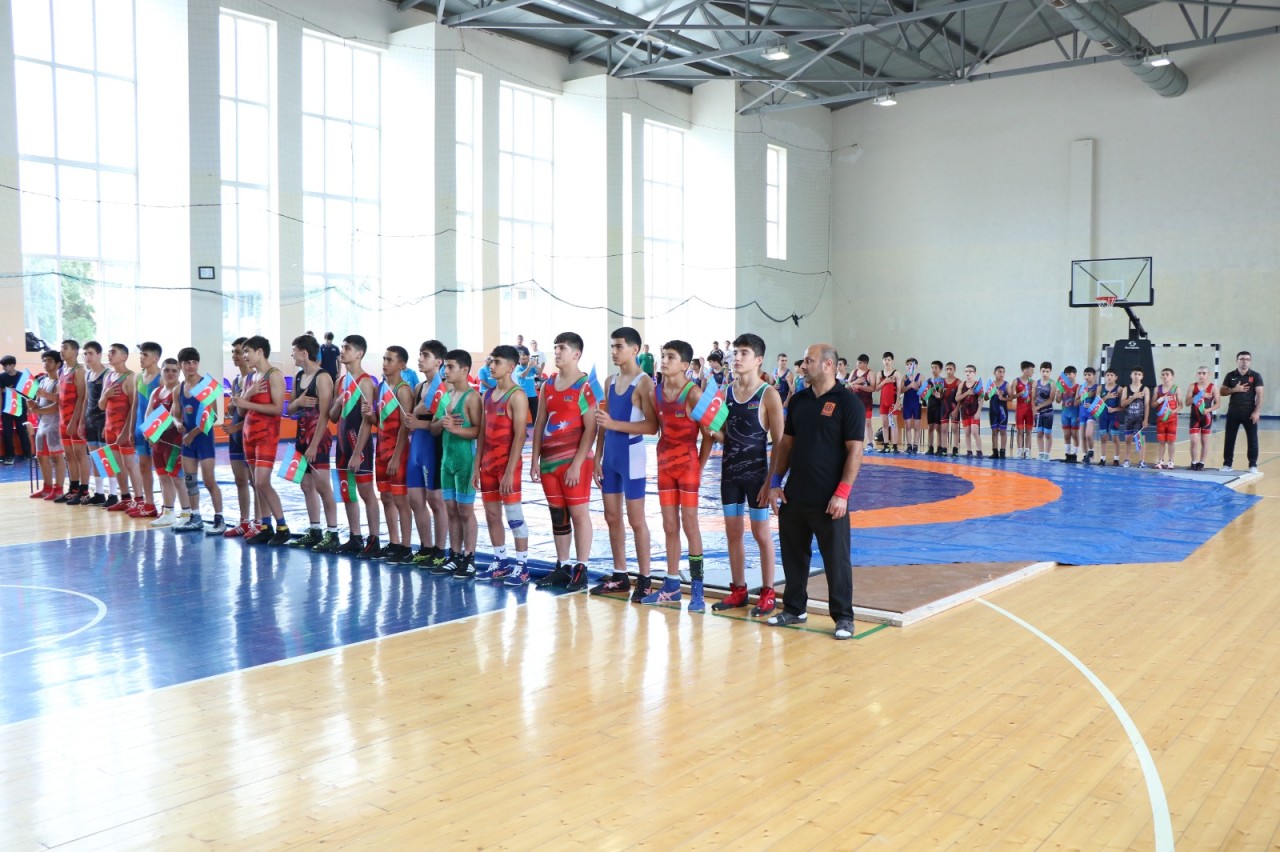 AzMİU-da sərbəst güləş turnirinə start verilib - FOTOLAR